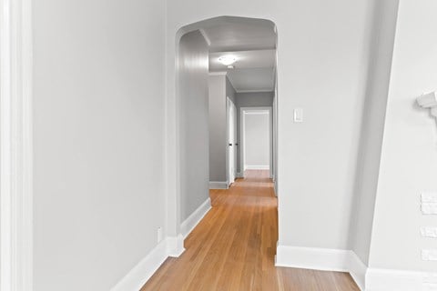Floor plan for 2 beds, 1 bath, 820 sqft